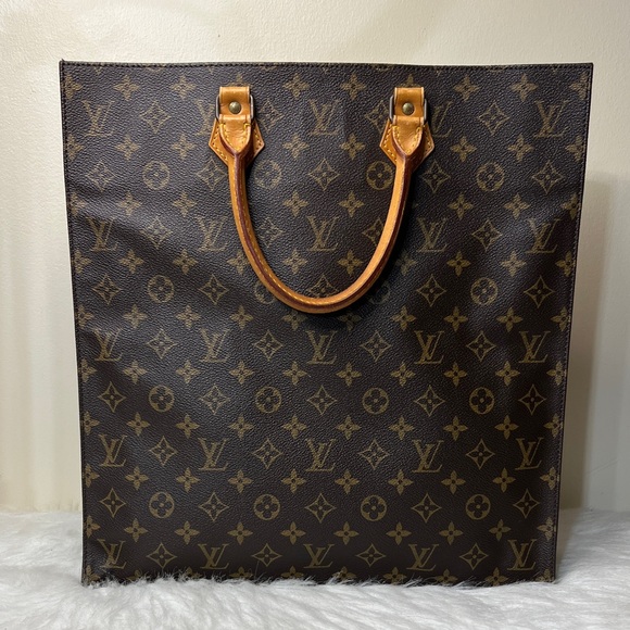 Louis Vuitton Handbags - Louis Vuitton Brown Monogram Handbag